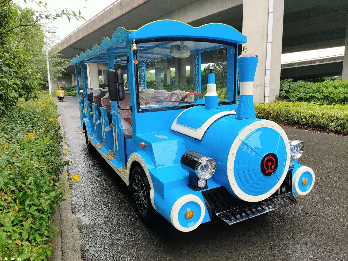 無軌小火車 景區(qū)觀光小火車 仿古小火車 廣場電動小火車